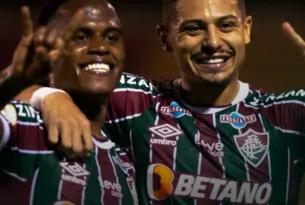 Imagem ilustrativa da imagem Fluminense sai atrás, busca empate, vira e vence o Goiás