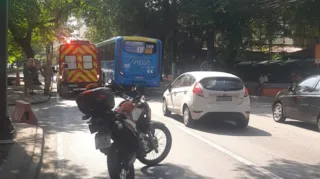 Imagem ilustrativa da imagem Homem é atropelado por ônibus na Alameda, em Niterói
