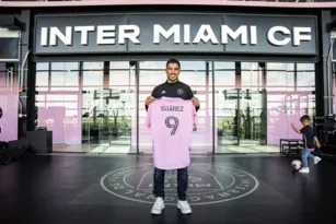 Imagem ilustrativa da imagem Inter Miami anuncia a contratação do uruguaio Luis Suárez
