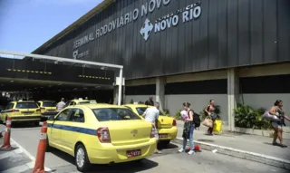Imagem ilustrativa da imagem Mulher é presa portando 30kg de maconha na Rodoviária do Rio