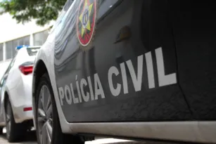 Imagem ilustrativa da imagem Narcomilicianos são alvos da polícia em Itaboraí, Niterói e SG