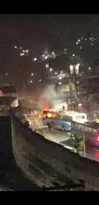 Imagem ilustrativa da imagem Ônibus é incendiado durante confronto na Zona Norte do Rio