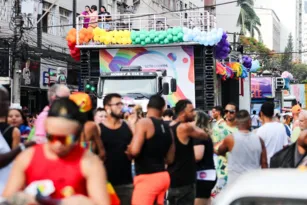Imagem ilustrativa da imagem Parada LGBT: Milhares vão às ruas de Niterói em luta por direitos