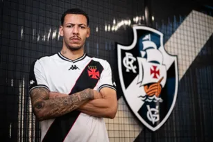 Imagem ilustrativa da imagem Vasco anuncia a contratação do atacante Clayton Silva