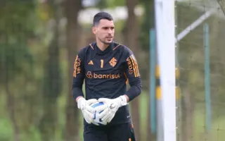 Imagem ilustrativa da imagem Vasco contrata goleiro do Internacional por empréstimo