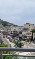 Imagem ilustrativa da imagem Vídeo: intenso tiroteio assusta moradores na Zona Oeste do Rio