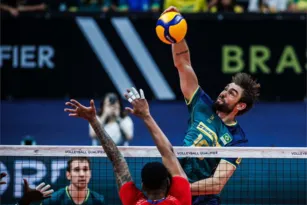 Imagem ilustrativa da imagem Vôlei: Brasil vence Cuba de virada e segue vivo no Pré-Olímpico