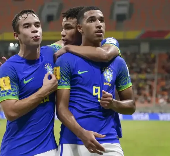 Brasil sub-17 vence Inglaterra e avança para as oitavas do Mundial