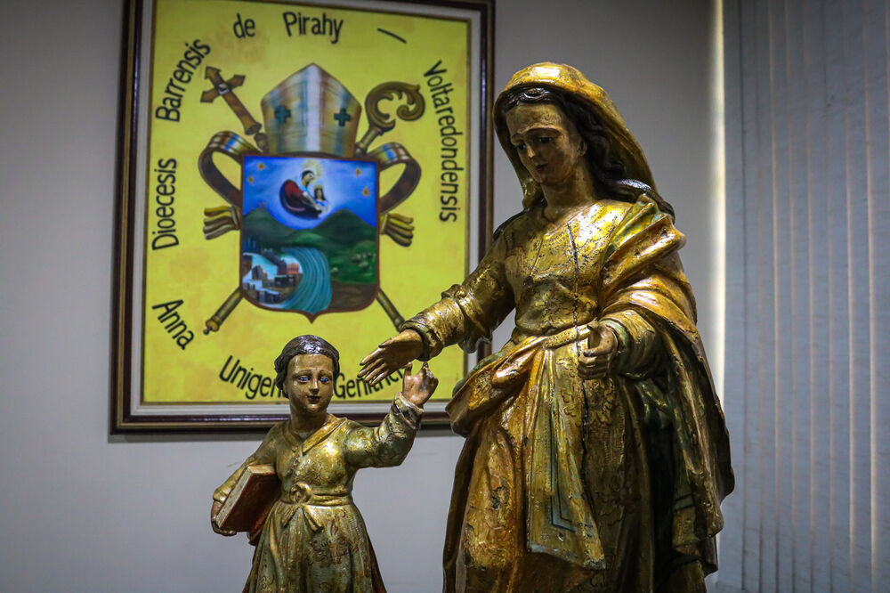 Imagem sacra roubada de igreja no Rio é encontrada em Minas