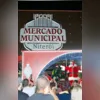 Imagem ilustrativa da imagem Caravana da Coca-Cola encanta público em Niterói; veja vídeo