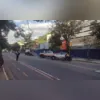 Chinelo de motociclista morto em Piedade, na Zona Norte do Rio de Janeiro