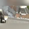 O fogo começou pouco depois das 7h desta quarta-feira (12)