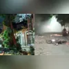 Imagem ilustrativa da imagem Fachada de casarão desaba e provoca correria no Rio; vídeo