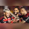 O jogador estava com dores após uma dividida com Alexander Barboza
