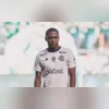 O jogador estava com dores após uma dividida com Alexander Barboza