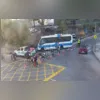 Imagem ilustrativa da imagem Homem morre em acidente entre carro e ônibus na Zona Oeste