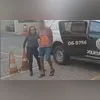 Ônibus atravessado na Travessa do Rio do Pau, na Pavuna