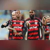 Raphinha em entrevista com Romário, onde fez declaração polêmica sobre o clássico contra a Argentina