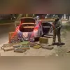 O carro da vítima foi atingido por pelo menos 10 disparos