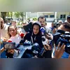 Fã do rapper, a trancista Joyce dos Santos Silva, de 35 anos, tentou tirar foto com o cantor