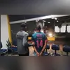 Entre os materiais apreendidos, havia três armas e 23 munições