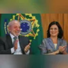 Passageiro foi obrigado a permanecer ao lado do corpo da mulher morta