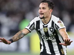 Arthur vibra após marcar golaço na Libertadores: 'Muito feliz'
