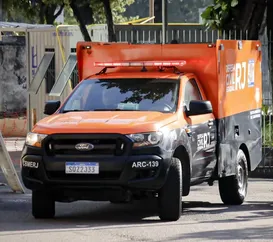 Idoso morre atropelado por carro na RJ-106, em Maricá