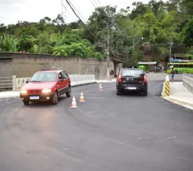 Ponte é aberta para facilitar vida de moradores de Niterói