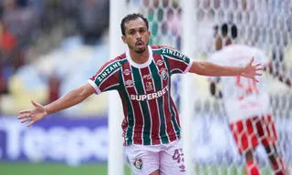 Imagem ilustrativa da imagem Com gol no fim, Flu vence na estreia de Renato Gaúcho