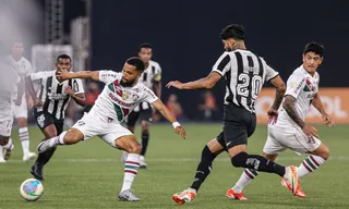Imagem ilustrativa da imagem Em situações opostas, Botafogo e Flu duelam pelo Brasileirão