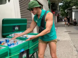 Imagem ilustrativa da imagem Ex-galã de Malhação tem famoso carrinho de bebidas furtado
