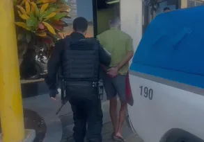 Imagem ilustrativa da imagem Foragido da Justiça de SP fica nervoso e é preso em Maricá