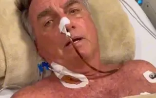 Imagem ilustrativa da imagem Jair Bolsonaro passa por cirurgia de emergência em Brasília