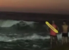 Imagem ilustrativa da imagem Jovem que sumiu na praia do Diabo participava de luau