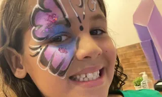 Imagem ilustrativa da imagem Menina morre após inalar desodorante em desafio viral