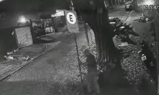 Imagem ilustrativa da imagem Onde estaciona? Ladrão rouba poste com placa e deixa motoristas perdidos