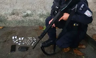 Imagem ilustrativa da imagem Preso em ponto de venda de drogas recém-montado em Niterói