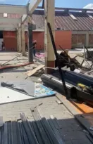 Imagem ilustrativa da imagem Quiosques são demolidos no Terminal de Niterói; vídeo
