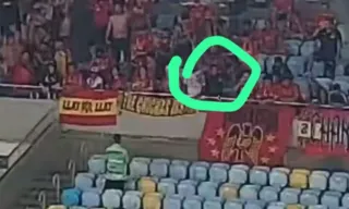 Imagem ilustrativa da imagem Torcedor chileno é preso após gestos racistas em jogo no Maracanã