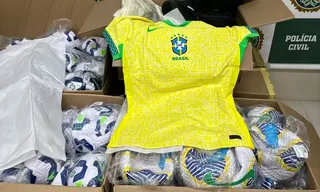 Imagem ilustrativa da imagem Trio é preso por desvio de materiais esportivos da CBF
