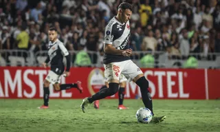 Imagem ilustrativa da imagem Vasco recebe o Lanús visando à liderança na Sul-Americana