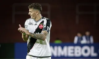 Imagem ilustrativa da imagem Vegetti lamenta fragilidade do Vasco: "Estamos cometendo erros infantis"
