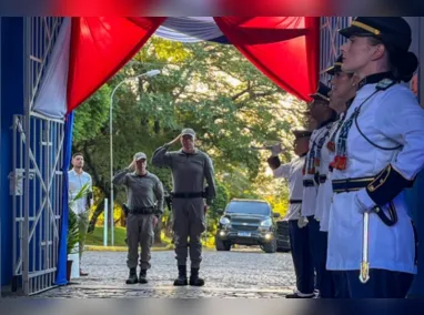 Após muita procura, apenas uma sandália do menino havia sido encontrada até então