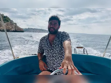 Até o momento, Darlin não divulgou detalhes sobre os valores de assinatura