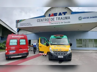 Vítima em estado grave foi encaminhada para o Hospital Estadual Alberto Torres, em São Gonçalo