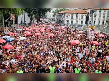 Prefeito afirmou que os blocos de rua neste Carnaval seguem de pé