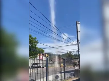 Imagem ilustrativa da imagem Mais um! 'Tornado' é flagrado na Região Oceânica de Niterói; vídeo