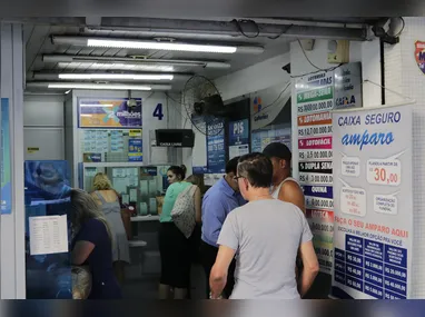 Jair Bolsonaro choca ao expor suas vísceras em foto da cirurgia