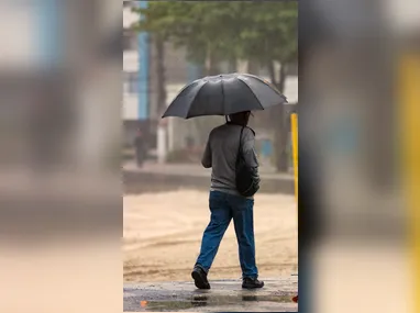 Agentes do Quartel de Niterói atuam no local